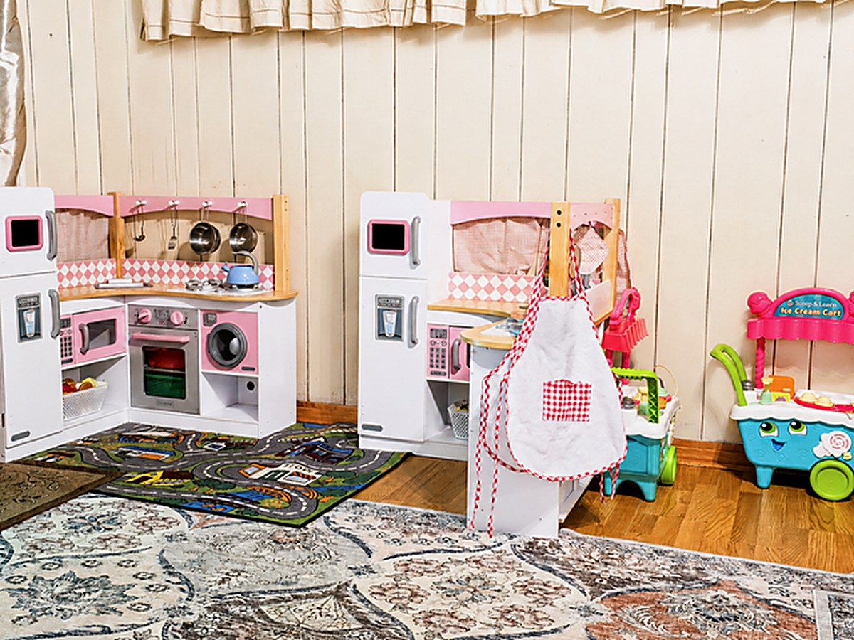 Children's play kitchen area at Harris Family Day Care, Long Beach